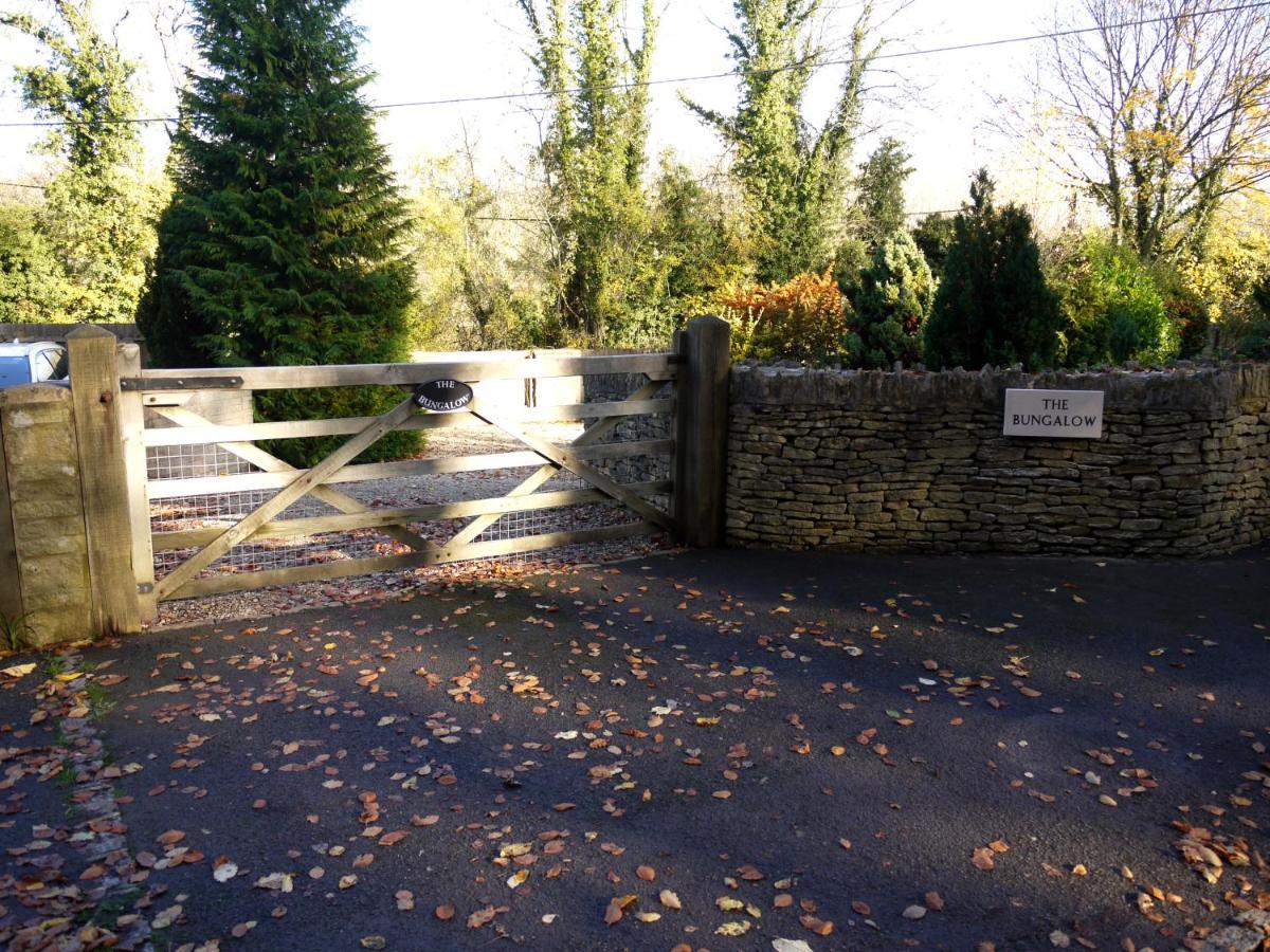 Cosy Stone Cottage, The Bungalow Perrotts Brook 赛伦塞斯特 外观 照片